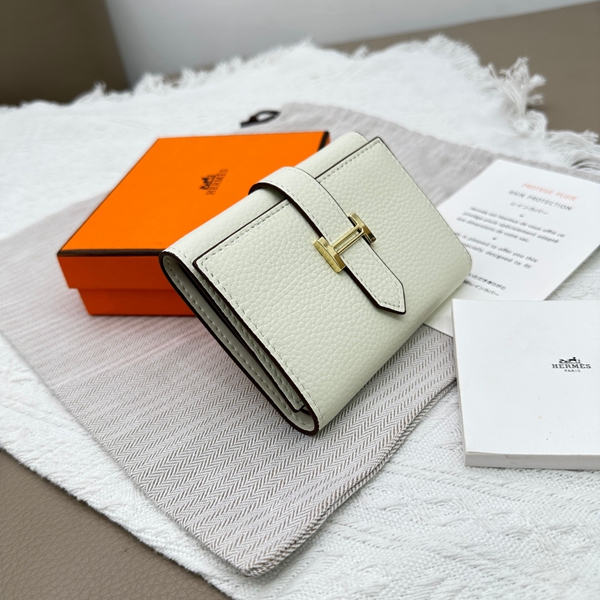 エルメス財布コピー背面デザイン